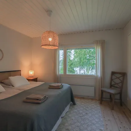 Arctic Circle Homes, Lakeside シャレー *
