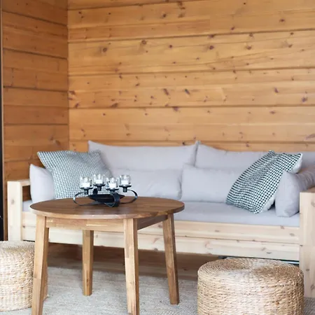 Lakeside Holiday Chalet