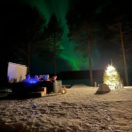 Arctic Circle Homes, Lakeside Chalet Rovaniemi